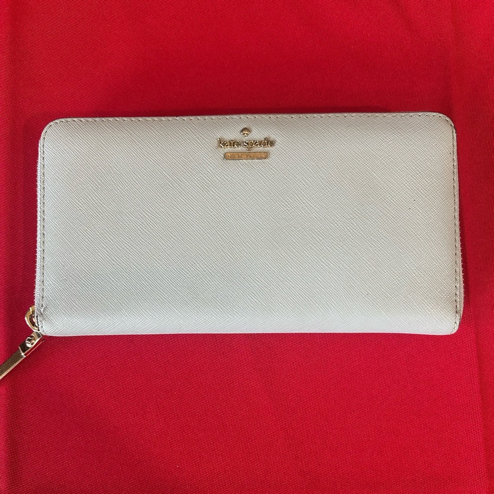 Kate Spade Gray Wallet